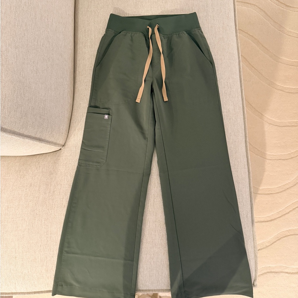 FIGS Isabel Wide Leg Scrub Pants XXS Petite Moss High Waisted Drawstring EUC